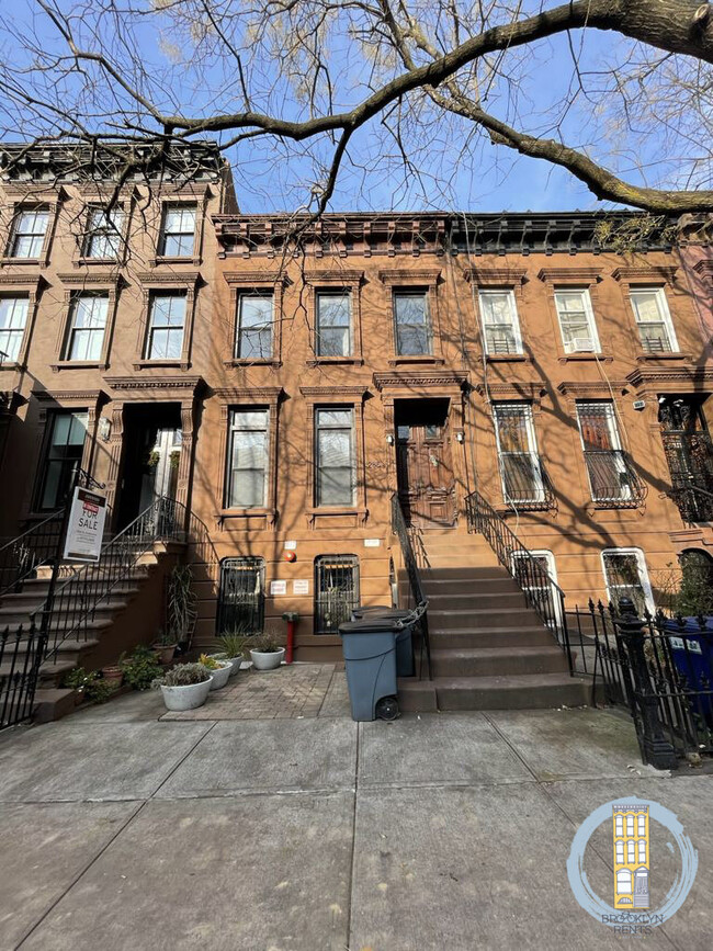 Building Photo - 285 Jefferson Ave