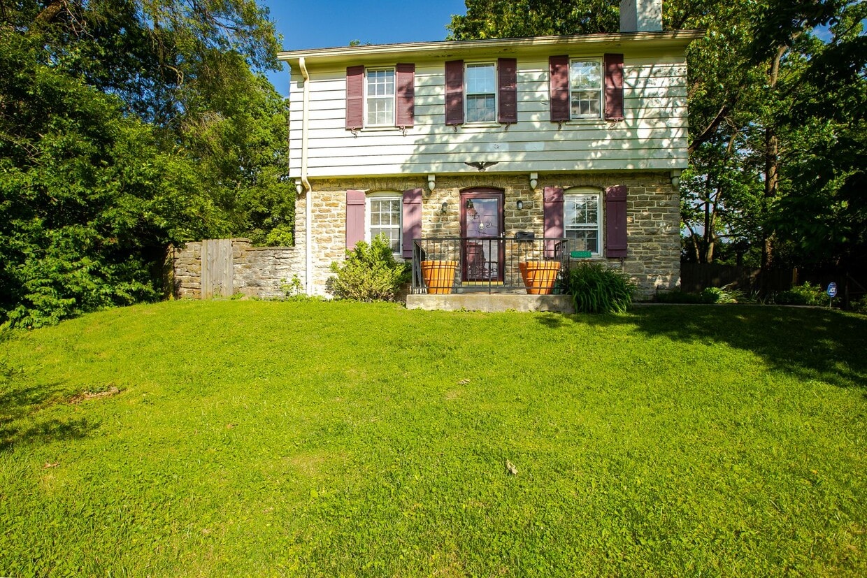 OPEN HOUSE 9/13 11AM-1PM Beautiful 3-Bedr... - Beautiful 3-Bedroom, 1.5-Bath Home on a La...