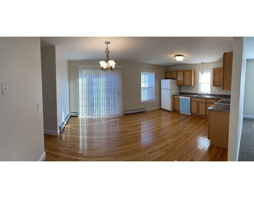 Foto del edificio - 16 Corning Ave