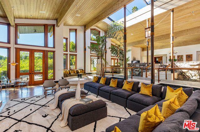 Foto del edificio - 1160 Shadow Hill Way
