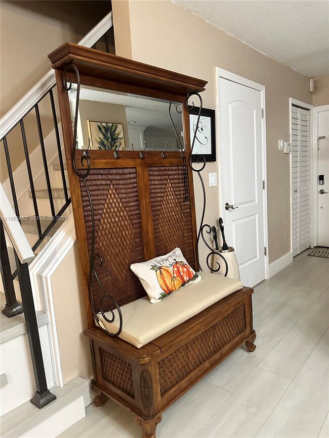 Building Photo - 12907 SW 64th Ln