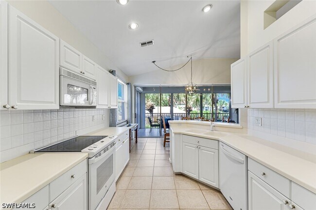 Foto del edificio - 7720 Gardner Dr