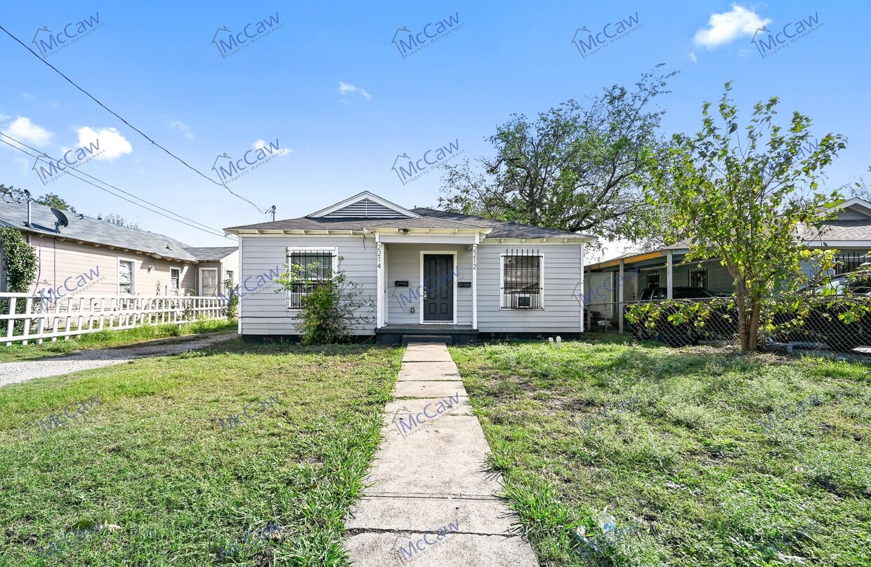 Primary Photo - Cute 1/1 Duplex in Dallas (75216)!