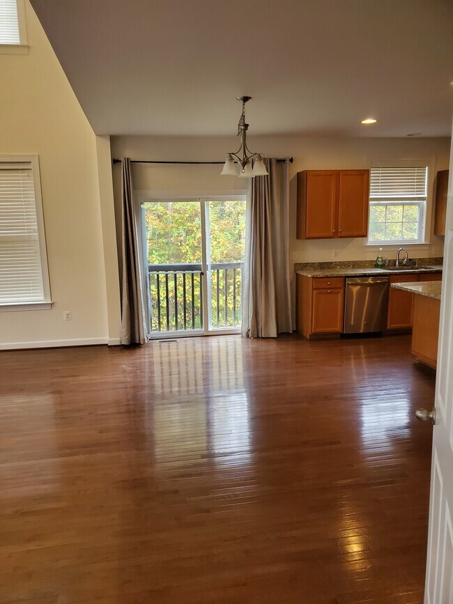 5603 Spriggs Meadow Dr, Woodbridge, VA 22193 House for Rent in