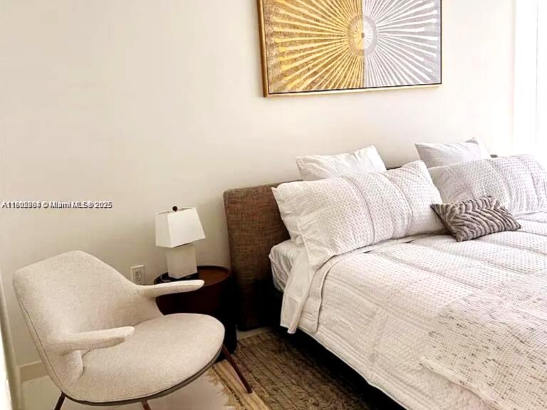 Foto principal - 300 Biscayne Boulevard Way