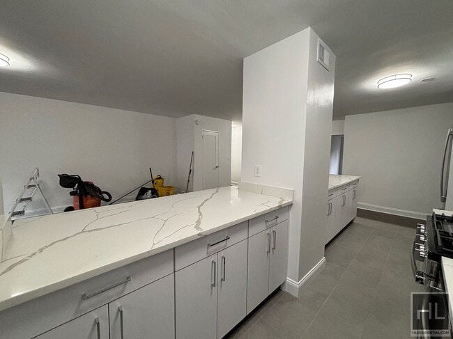 Building Photo - East 89th STREET