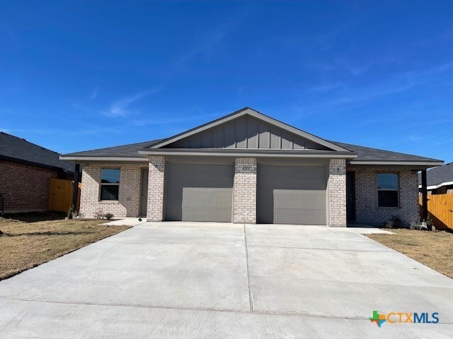 Building Photo - 2307 Alterman Dr
