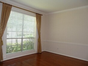 Building Photo - 3216 Shadowwalk Dr