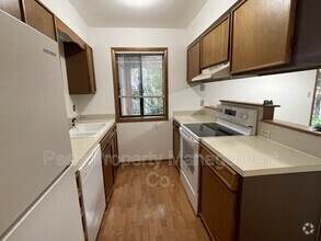 Building Photo - 514 Strachan Dr