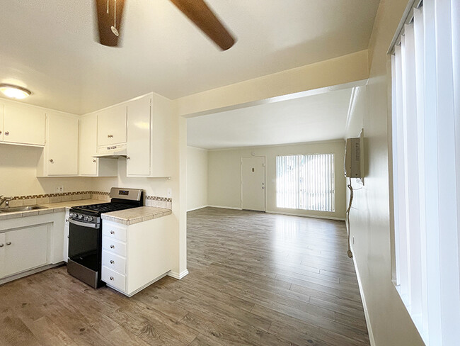 Building Photo - 283 W Montecito Ave