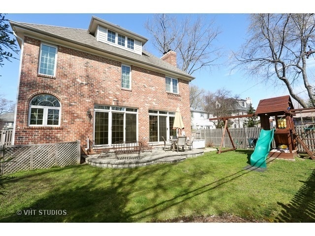 Building Photo - 557 N County Line Rd