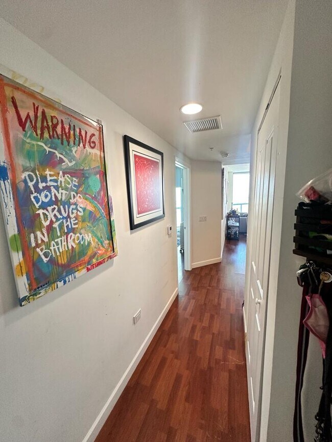 Foto del edificio - 480 NE 30th St