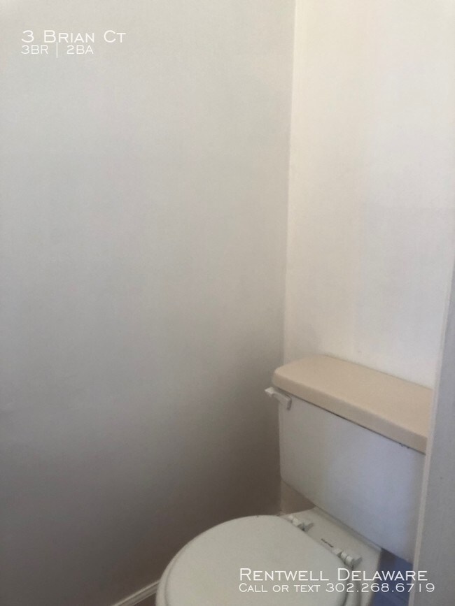 Building Photo - 3 bedroom / 1.5 bathroom (1300.00)