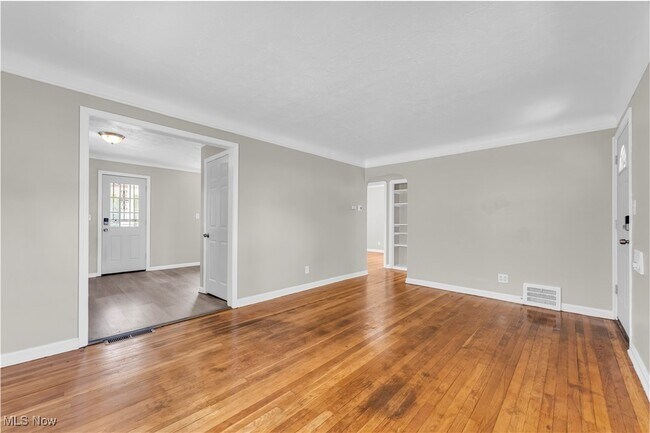 Foto del edificio - 11901 Kensington Ave