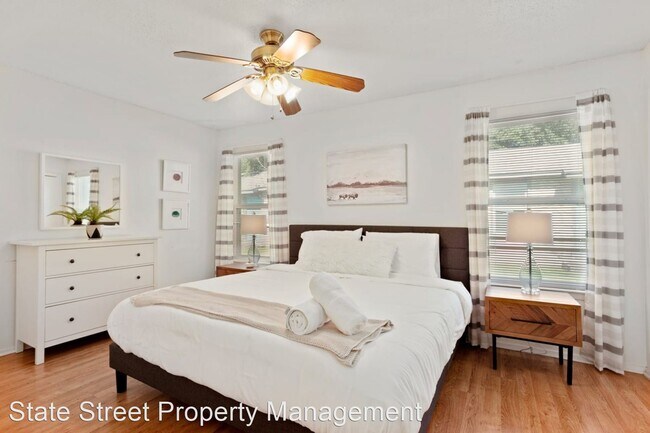Building Photo - 1603 Kinney Ave
