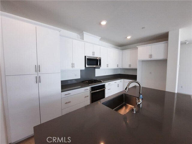 Foto del edificio - 76336 Oxford Ln