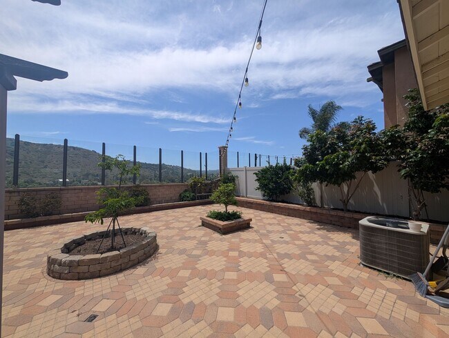 Foto del edificio - Great 3 Bedroom Home in Fallbrook!