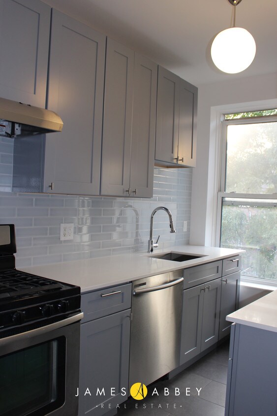 Kitchen - 268 Smith St
