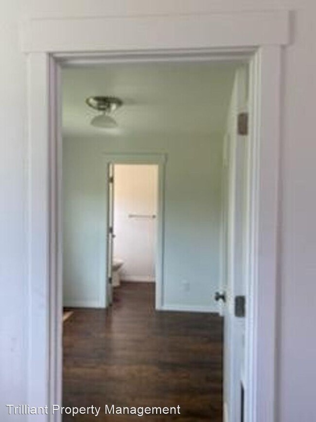 Foto del edificio - 3355 Portland Rd NE