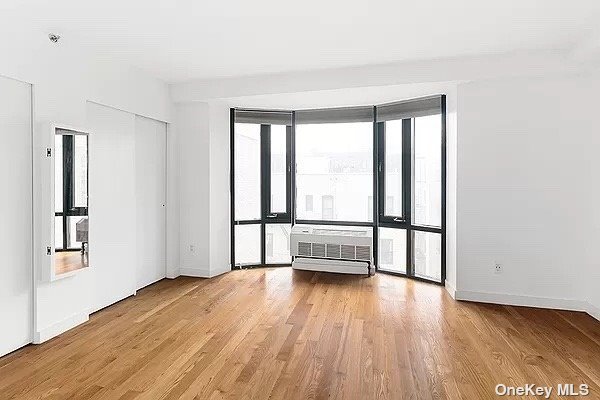 Building Photo - 35-40-40 30th St