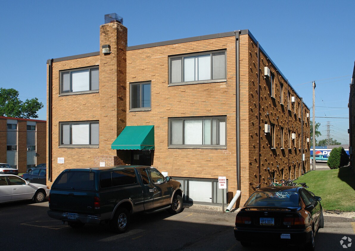 Crossroads Apartments - Lauderdale, MN | Apartments.com