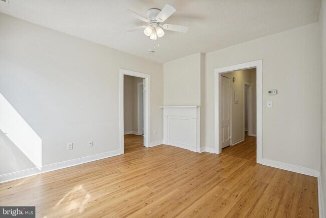 Foto del edificio - 7405 Columbia Ave