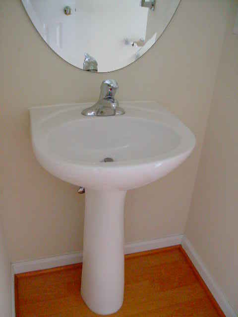 Foto del edificio - 301 Bartlett Circle