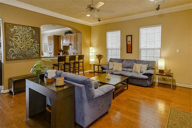 Building Photo - 1107 Sopris Dr