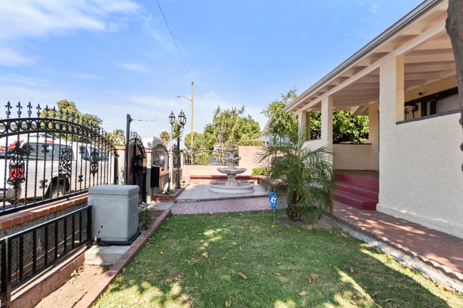 Foto del edificio - 1822 E 70th St