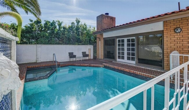 Building Photo - 751 Bolsana Dr