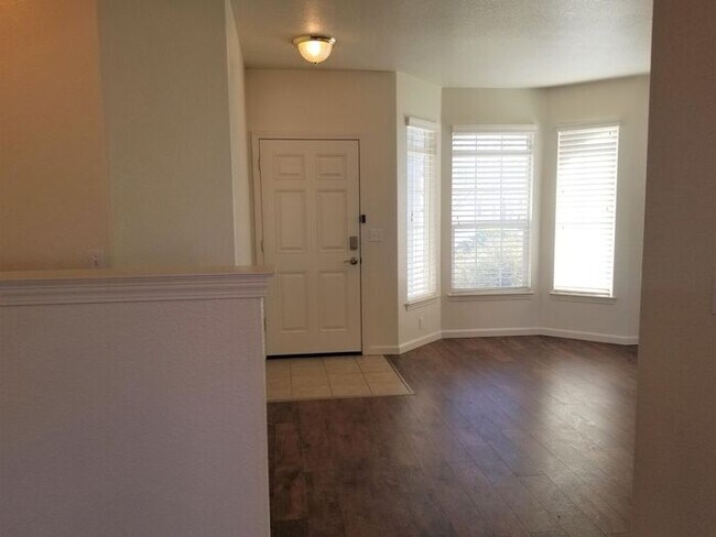 Building Photo - House For Rent in Chichester HOA-Gardnerville