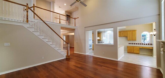 Building Photo - 8604 Lancome Dr