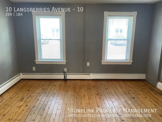 Building Photo - 10 Langsberries Ave