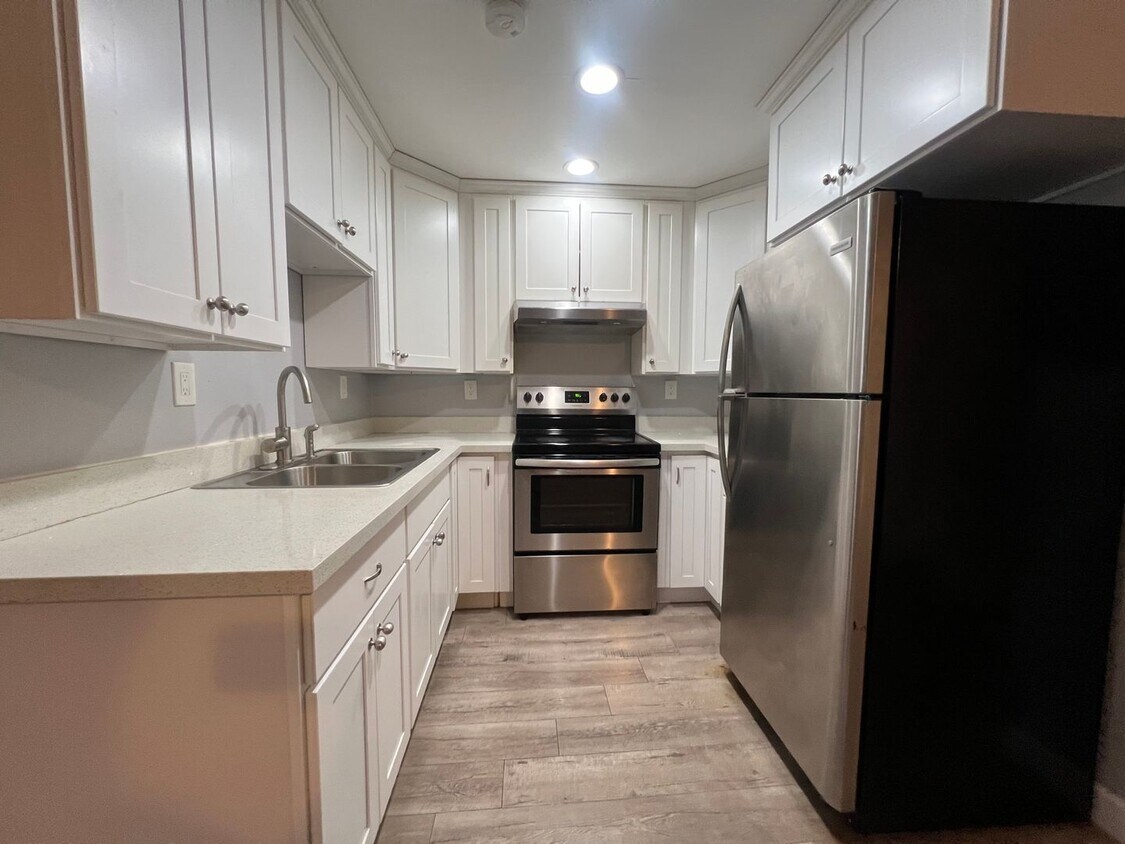 Foto principal - 829 Folsom Ave, Hayard, CA 94544