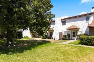 Building Photo - 1725 E Grauwyler Rd