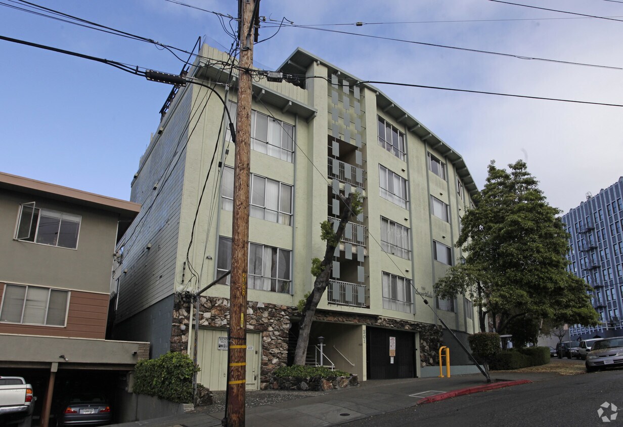 Foto del edificio - 301 Lenox Ave