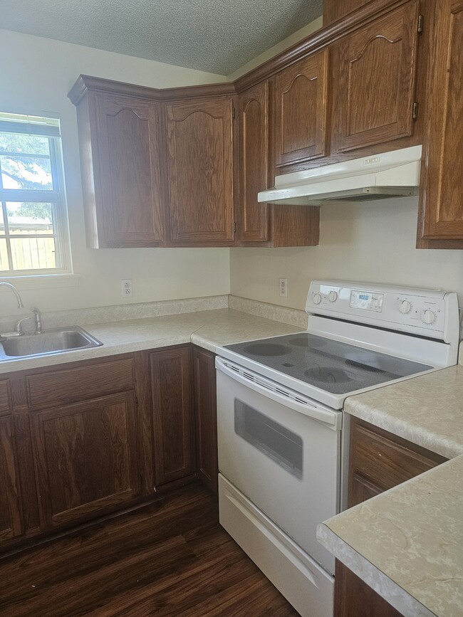 Building Photo - 2013 Cherrybark Bend