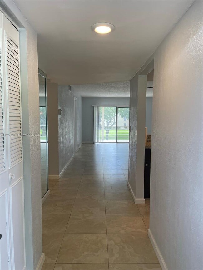 Building Photo - 2900 Fiore Way