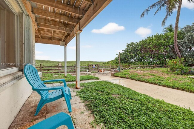 Foto del edificio - 820 N Ocean Blvd