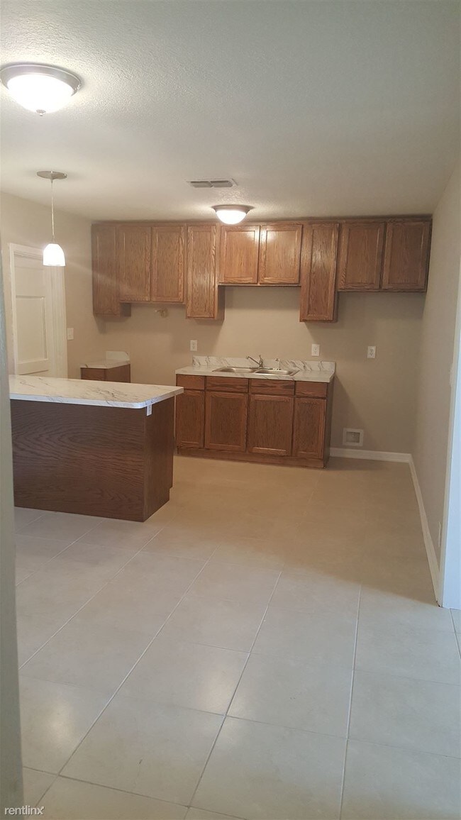 Foto del edificio - 3 br, 3 bath House - 1025 Rio Rico Rd