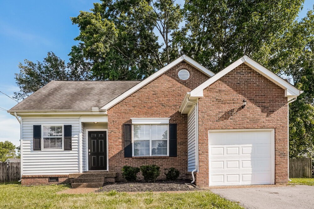 Foto principal - 1502 Cedardale Rd