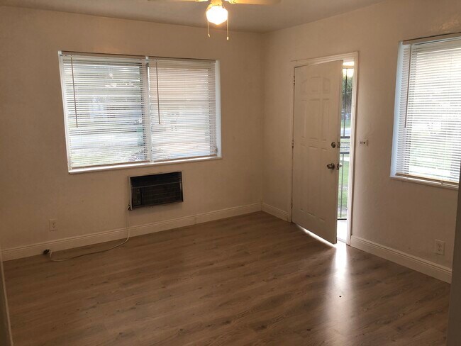 Living Room - 223 NW 97th St