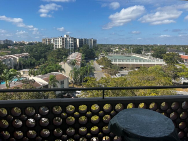 Foto del edificio - 4222 Inverrary Blvd