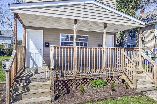 Photo - 753 28th Street Apartment