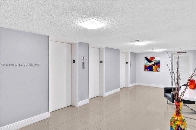 Foto del edificio - 1600 S Ocean Dr