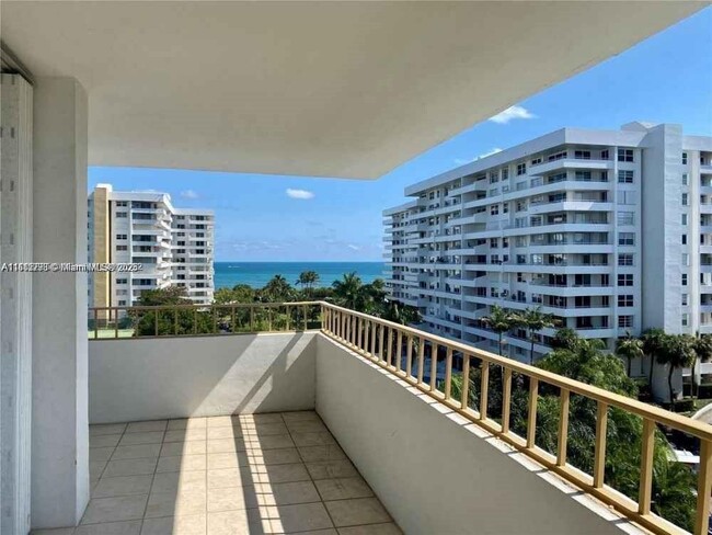 Foto del edificio - 155 Ocean Ln Dr