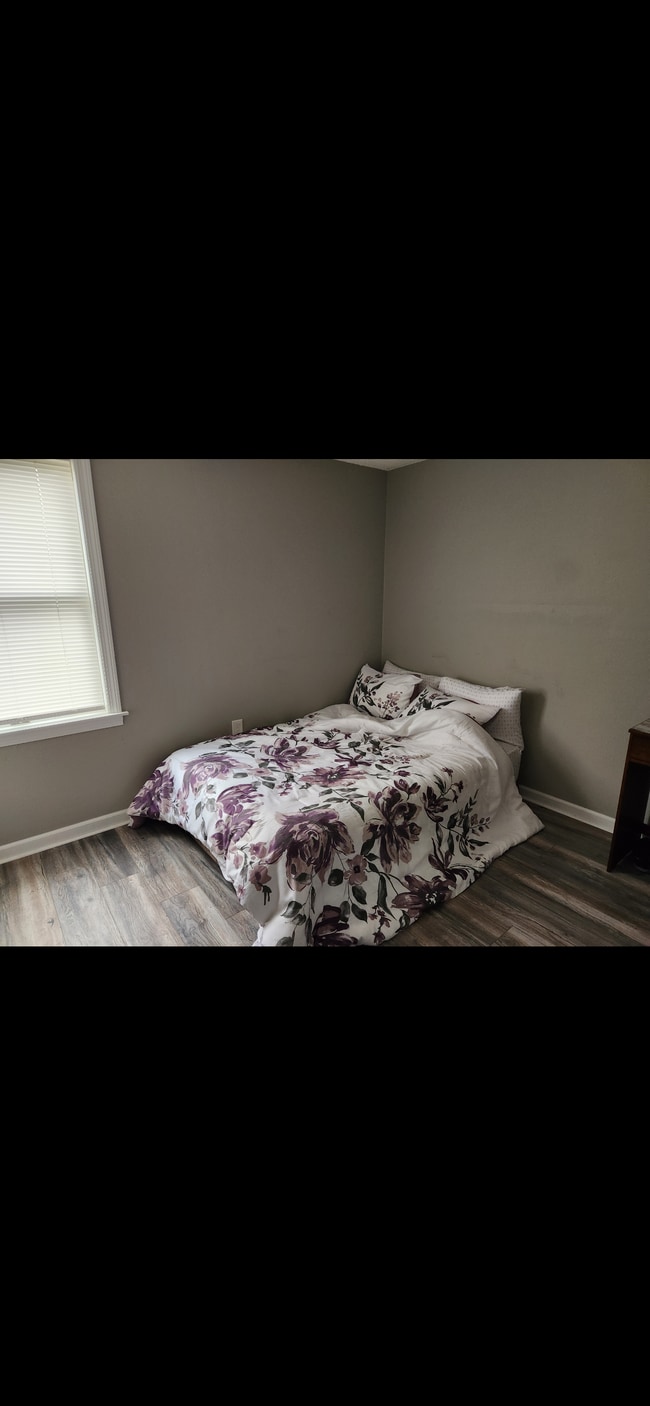 Building Photo - 3 Hamar Dr