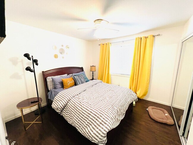 Foto del edificio - Simi Valley - 4 Bedroom 2.5 Bathroom - 10 ...