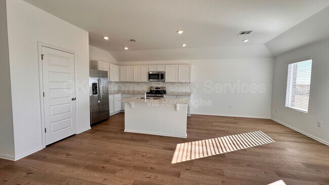 Building Photo - 16201 Harvester Dr