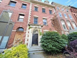 Building Photo - 479 Delaware Ave